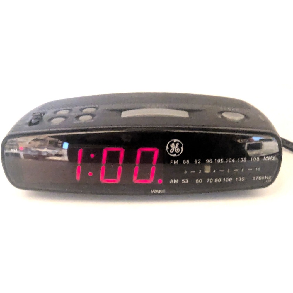 GE Alarm Clock Radio Digital AM FM Black Snooze Battery Backup Model 7-4835A